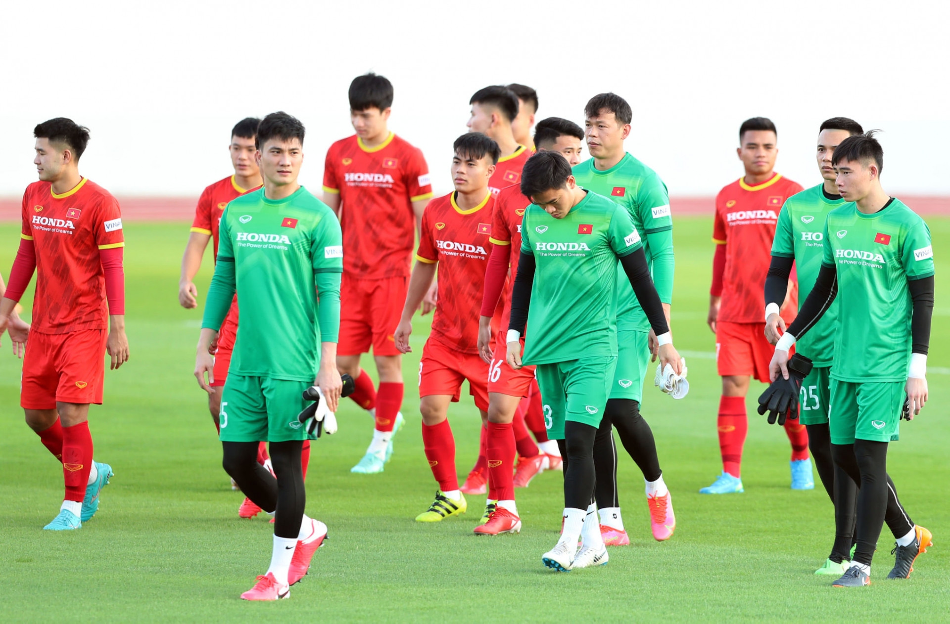 Đợt triệu tập chuẩn bị cho AFF Cup của tuyển Việt Nam có 5 thủ môn